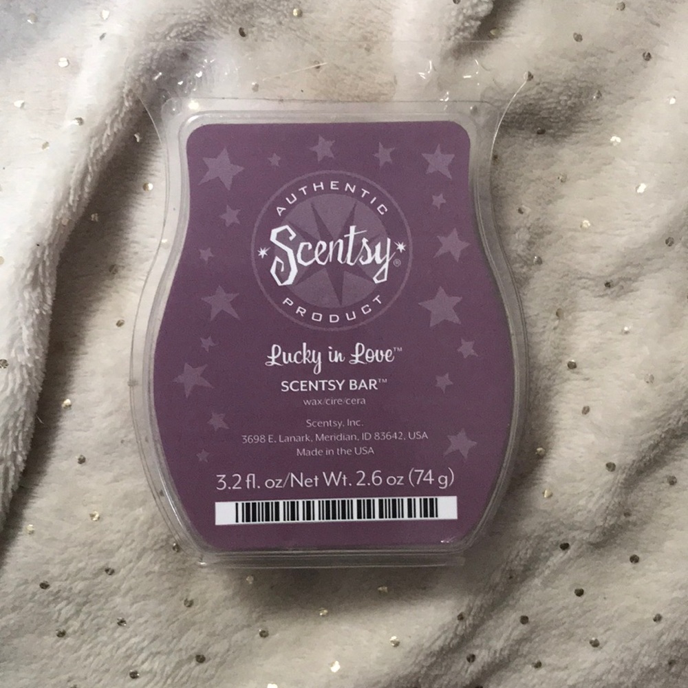 Lucky in Love Scentsy Bar